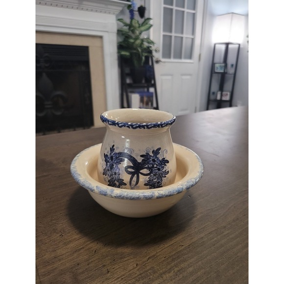 The Unbranded Brand Other - Marshall Pottery Texas, Casey Pottery, Yesteryear Heart Wreath, Spongeware Set